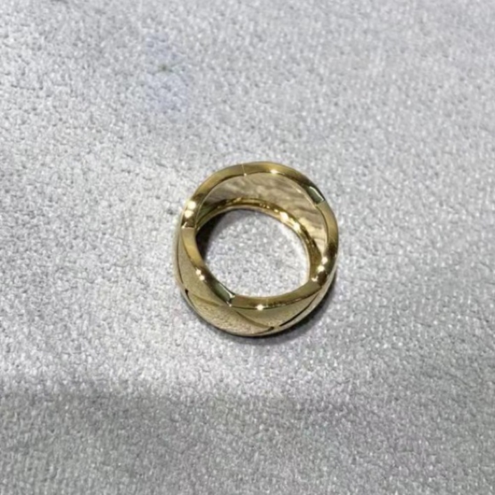 Crush Gold Chunky Ring - Picture 2 of 13